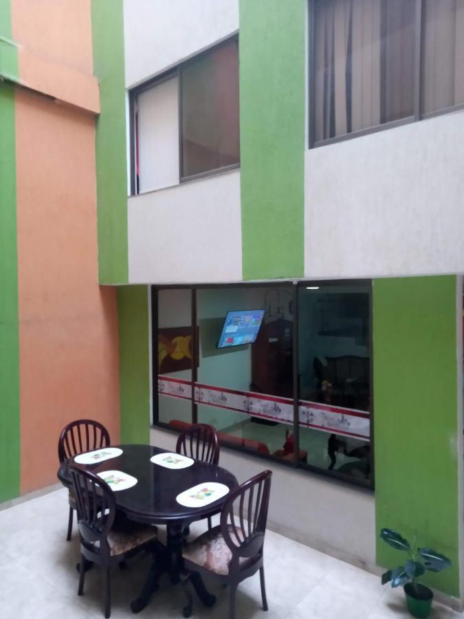 Hotel Del Parque Velez Exteriör bild