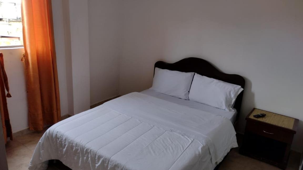 Hotel Del Parque Velez Exteriör bild